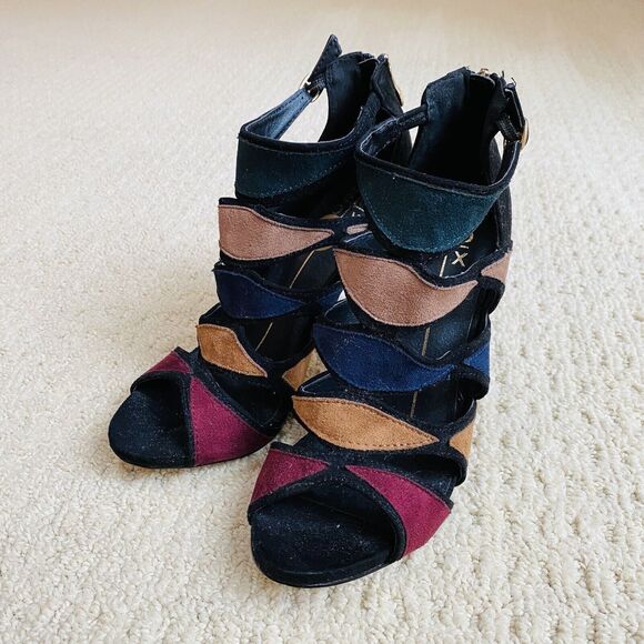 XOXO Dressy Sandals Black & Multi Color Strappy High Heels Shoes Ankle Buckle 8M - Picture 11 of 12